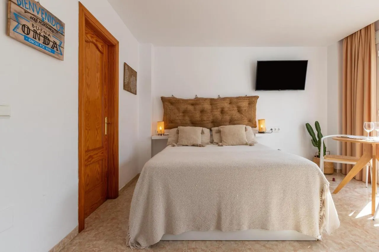 Calmahouse (Adults Only) Apartman Torremolinos